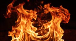 can flames stay on