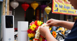 Quiet People Beautify Hanoi Streets To Celebrate National Day 2.9 - Laodong.vn